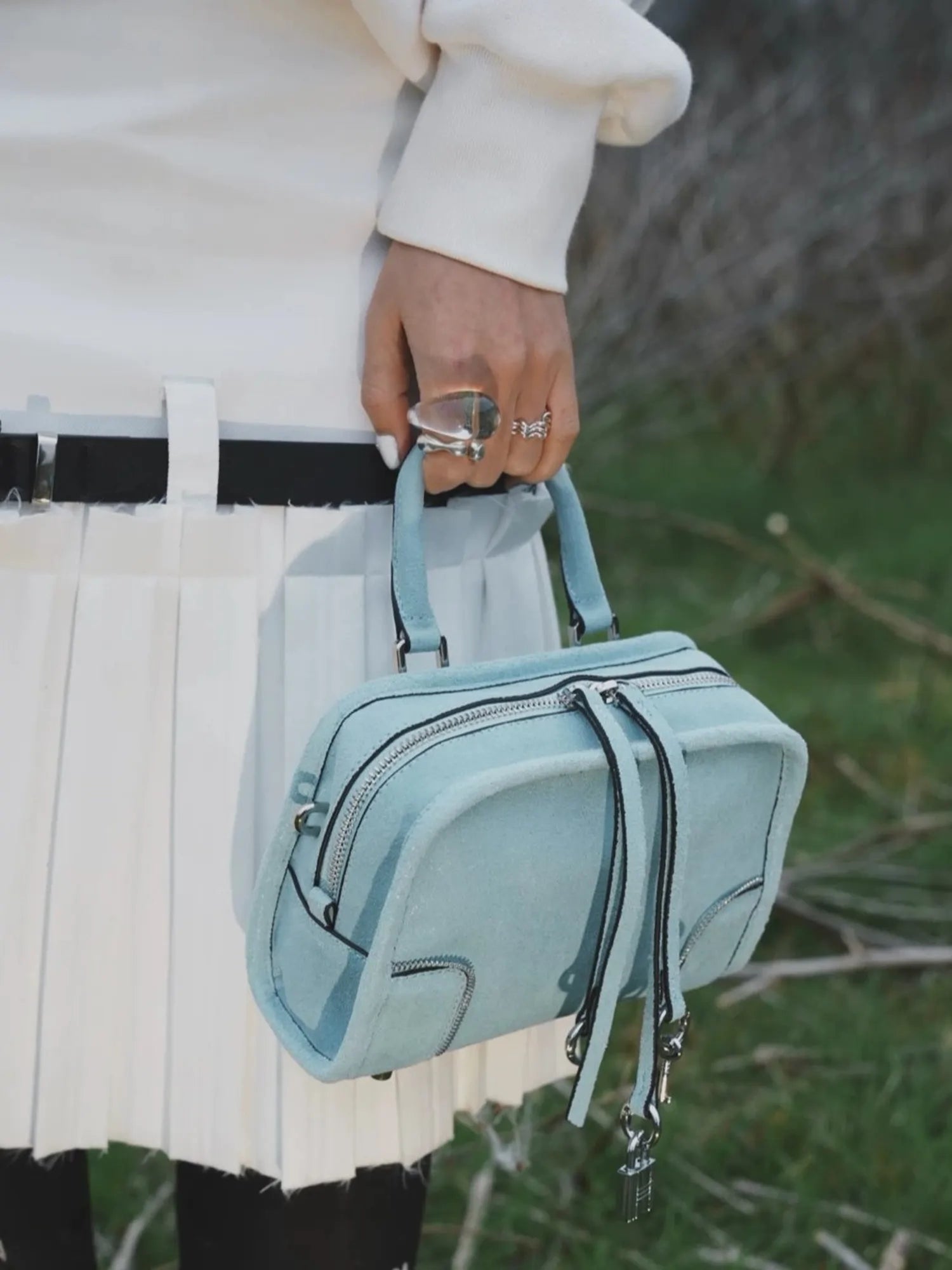 The Loaf Bowler · Lake Blue
